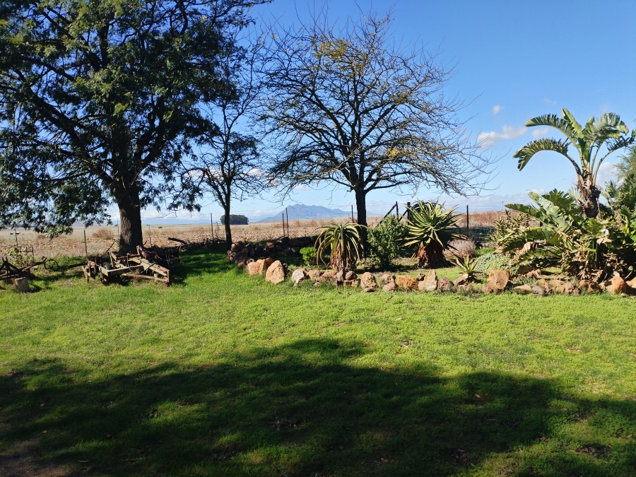 4 Bedroom Property for Sale in Ruststasie Western Cape